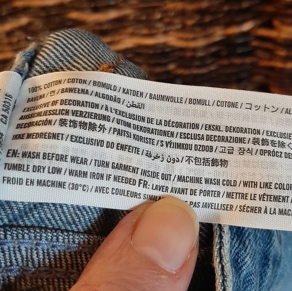 Abercrombie & Fitch 24 x 27 Blue Distressed High Rise Tapered Leg Denim Jeans - Picture 8 of 9